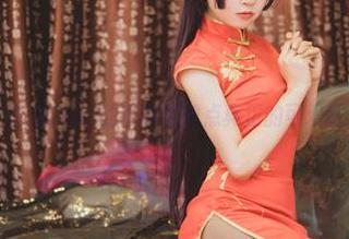 往白金Saki的写真里放点真正的可爱吧！