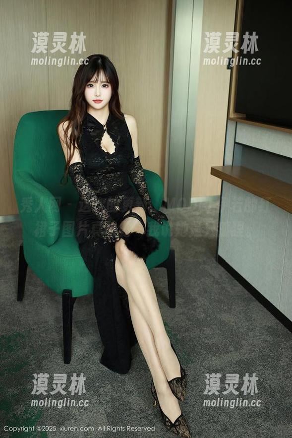 秀人网-MODEL伊若 秀人网 - 这次的更新,MODEL伊若的红裙子图片真敢露~我说她是只狐狸。