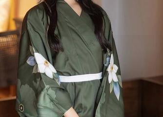 秀人网 – 私房里的和服游戏，舞媚歆让每一件都有故事可讲