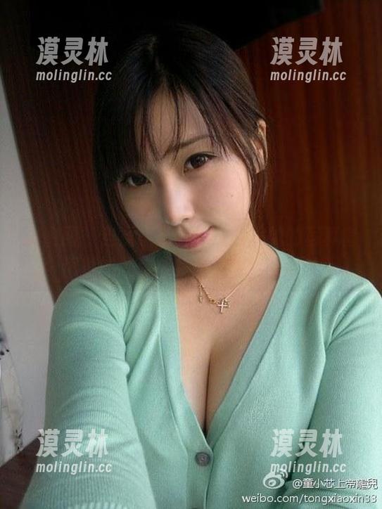 微密圈 - 当童小芯变得透明，她的写真套图真的是挑战我想象力的极限！
