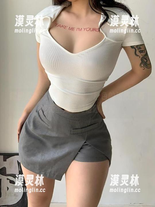 粉色的猪陈佩奇 微密圈 - 泳衣写真时间,粉色的猪陈佩奇在无圣光下的惬意时光