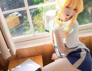 就这无圣光？纸悦Etsu_ko的美咲泳装套图，真让人眼前一亮！
