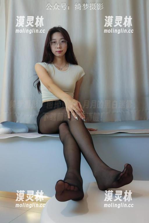 绮梦摄影 - 图库更新！月月的黑白迷雾，下载前请保持清醒！
