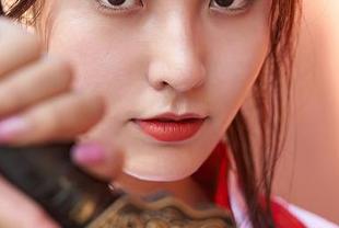 蜜桃社 – 在线Suki的图集：秘书职业的新定义，让人刮目相看！