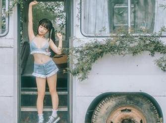 体操服里的蠢沫沫：打折不打折，那可不止是高清哦！