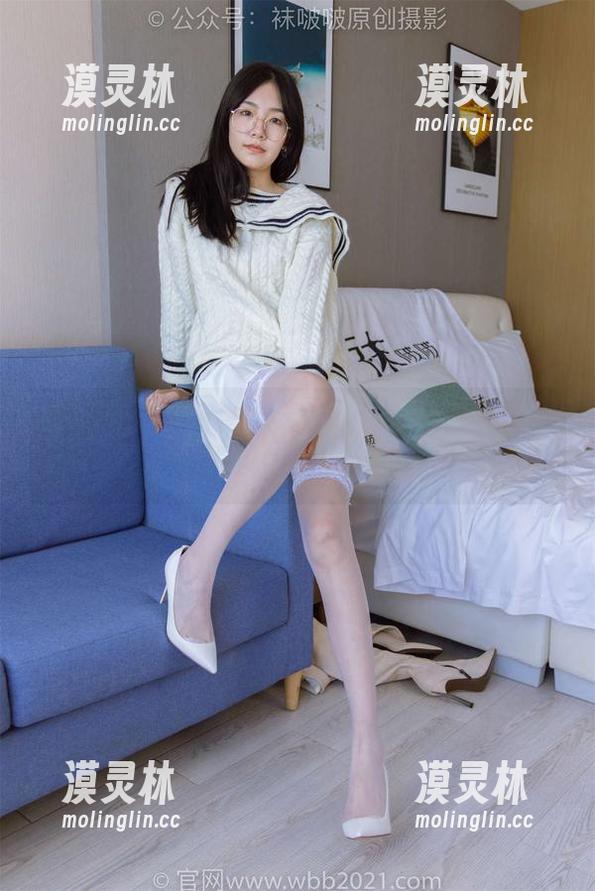 袜啵啵-小沫 袜啵啵 - 小沫出击,高清花纹白丝资源,来一波“脚尖惊喜”!