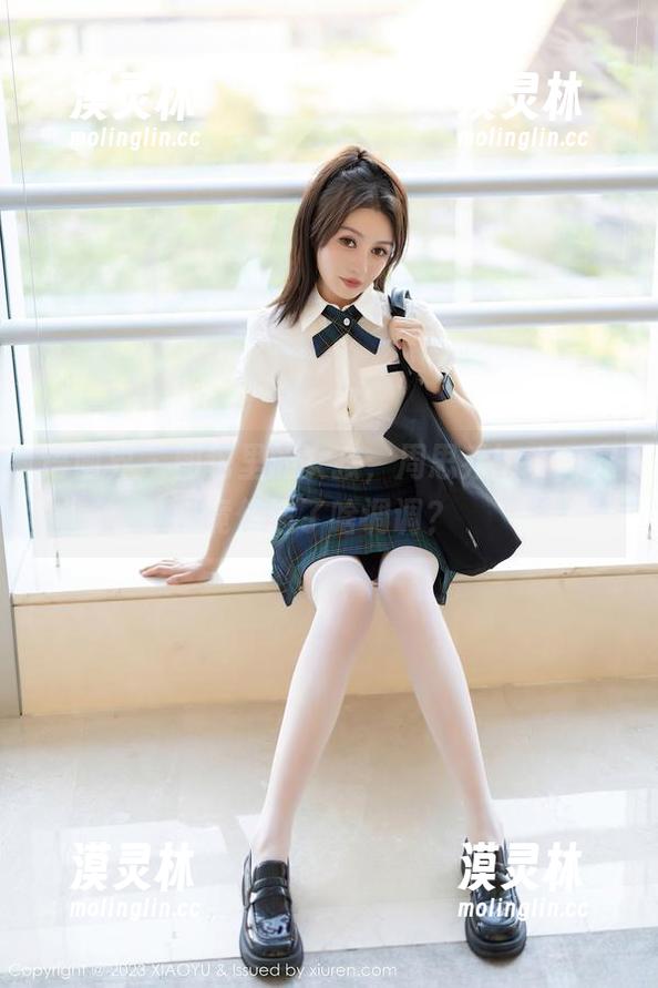 语画界 - 图包里的女孩，周思乔betty究竟传递了啥调调？
