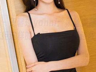 语画界 – 王馨瑶yanni：黑丝美腿福利，谁能抗拒这样的一双腿？可能连我自己都不行！
