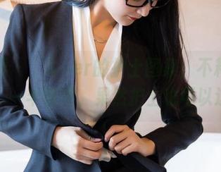 语画界 – 玥儿玥er的护士图集，不料一半清新、一半俏皮，果然护士也可以这样。