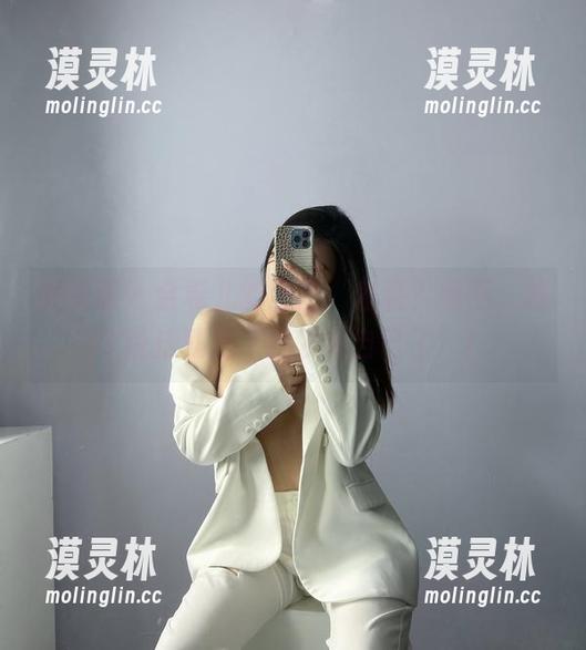 金希儿 微密圈 - 金希儿的原图:套装?哦不,换个说法就是‘我发现自己了’!