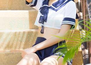 青豆客 – 安沛蕾短裤写真集最新发布，随便一角落就能惊讶，关键是她站得住。