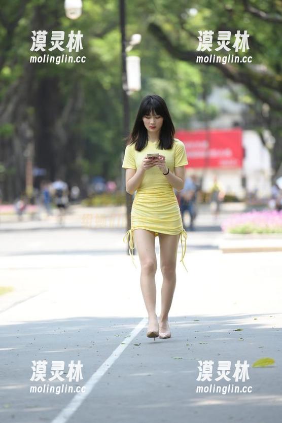 魔镜街拍 魔镜街拍:全套黑丝黑网的原图,来看这组她们的火热搭配!