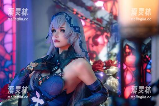 粉色睡衣里的“鹿八岁baby”，图库的色彩满分，下载不下载来决定吧！